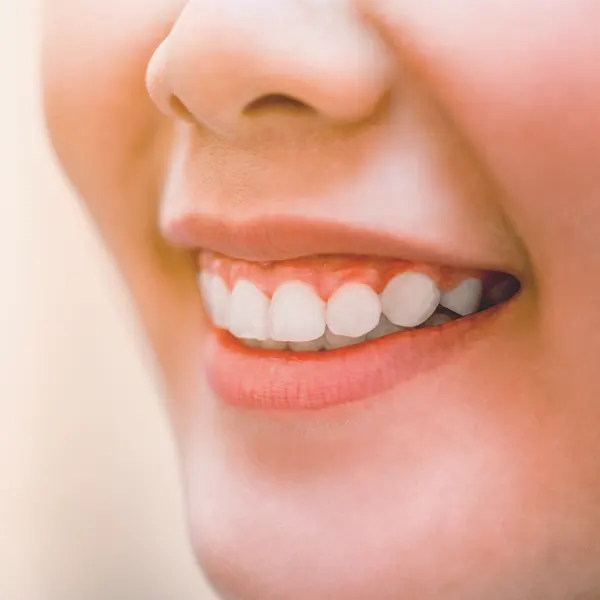 ¿Qué boquilla Waterpik™ usar si tienes encías sensibles?
